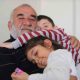 60χρονος διασωθείς απο τον σεισμος στην τουρκια που βγηκε με τσιγαρο
