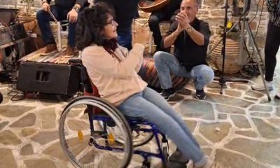 γυναικα σε αναπηρικο αμαξιδιο χορευει μπαλο