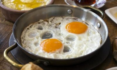 αυγά στον καύσωνα